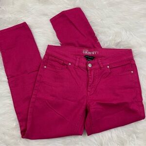 New York & Company Low Rise Skinny Leg Pink Jeans